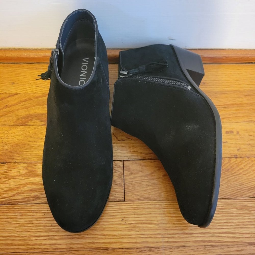 Vionic 9.5 SERENA Black Suede Leather Booties Ankle Boots Side‎ Zip Tassel